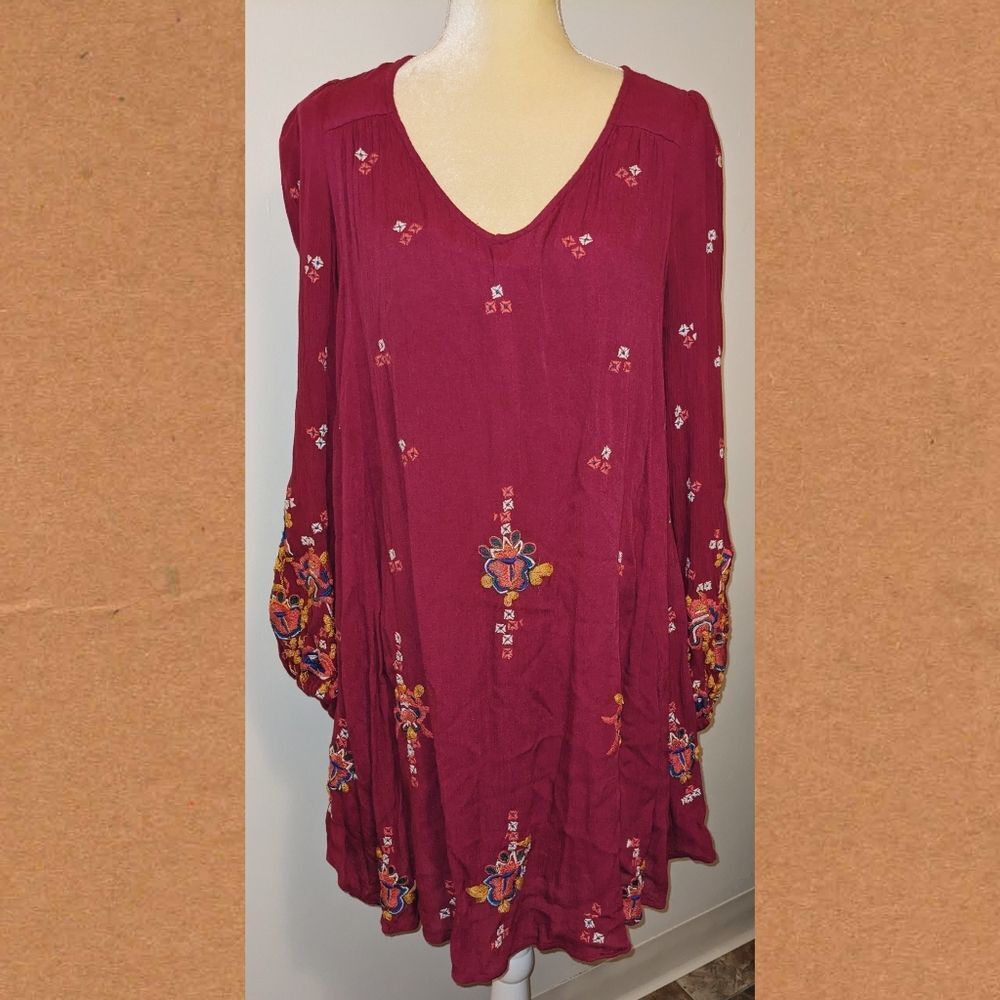 TR Free People Embroidered dress - EUC